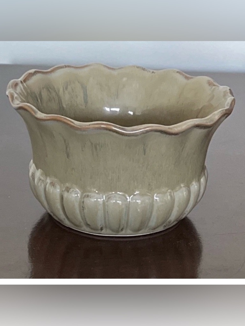 Glazed Scalloped Ceramic bowl in Sage Green